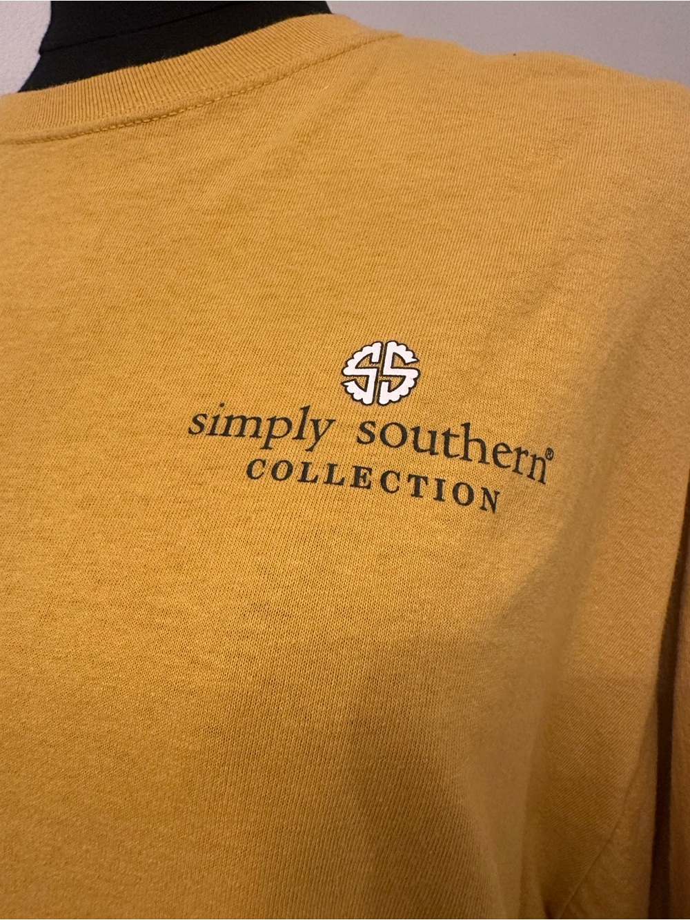 Simply Southern Collection Nurse Bee Kind Long Sleeve Graphic Tee XL Mustard - Picture 5 of 10